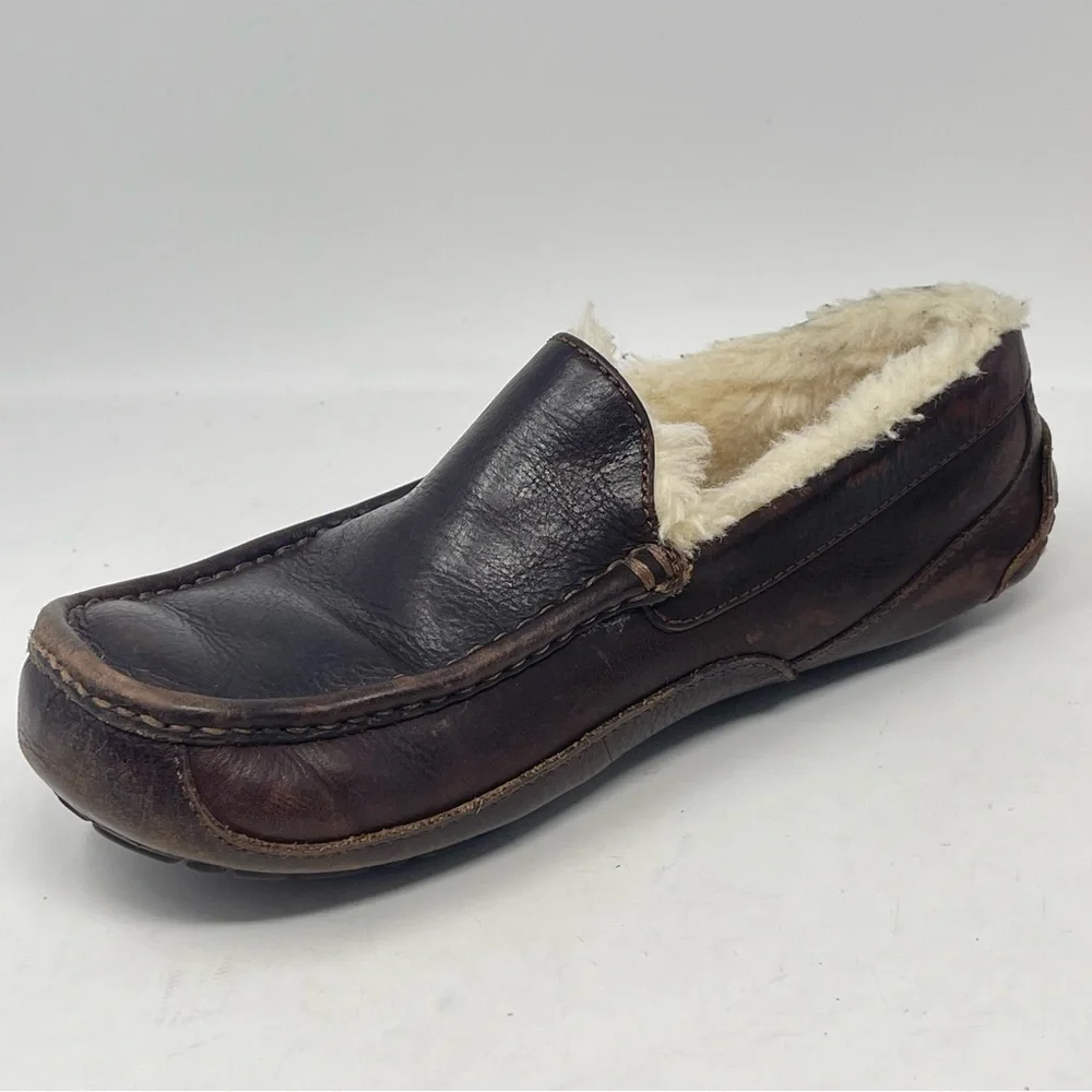 UGG Ascot Slippers Mens 8 Brown Leather Sheepskin Slip On Fur Lined Moccasion